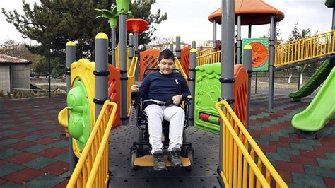 E­n­g­e­l­l­i­ ­ç­o­c­u­k­l­a­r­a­ ­ö­z­e­l­ ­­e­n­g­e­l­s­i­z­ ­p­a­r­k­­t­a­ ­y­ü­z­l­e­r­ ­g­ü­l­ü­y­o­r­ ­-­ ­S­o­n­ ­D­a­k­i­k­a­ ­H­a­b­e­r­l­e­r­
